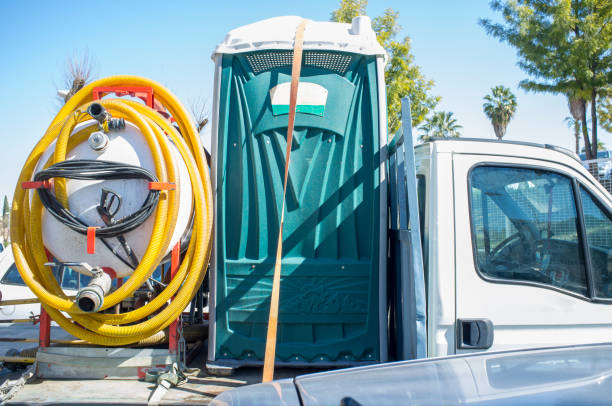 Best Portable restroom trailer rental  in Kendale Lakes, FL