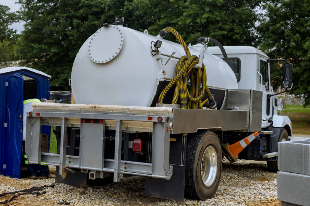Best Construction site porta potty rental  in Kendale Lakes, FL